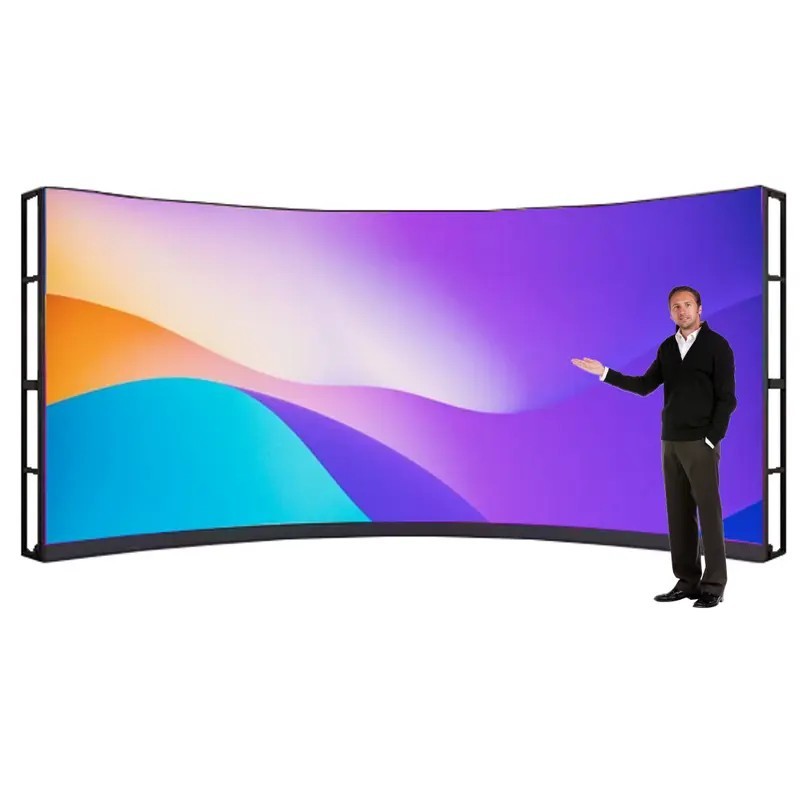 135 Zoll LED Videowall P1.56 - fachgerechte Montage Vorort